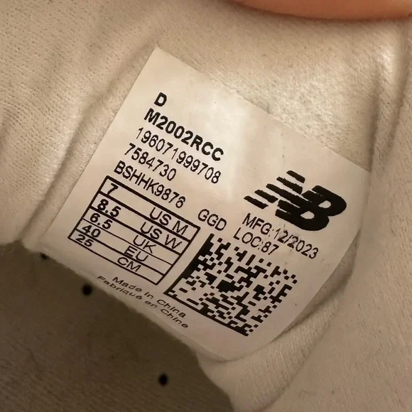 ✨ New Balance 2002R “Cream / Rain Cloud” – Women’s 8.5 / Men’s 7 - Picture 7 of 7